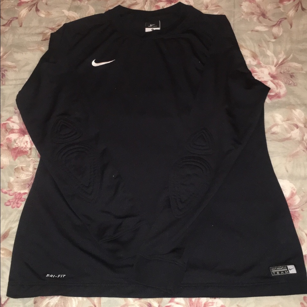 Nike long sleeve ! :)